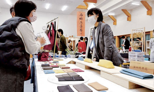 13工房出展、作品ずらり　河原・西郷工芸祭り