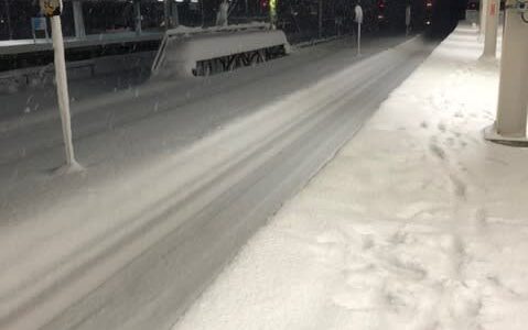 全国的な大雪で終日運休が多発　12月27日の鉄道運休情報