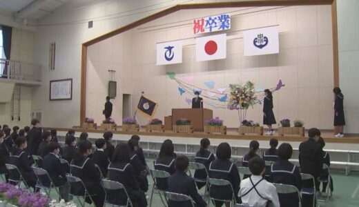 小学校の卒業式　ほとんどの児童が「中学校の制服」の慣習…なぜ？