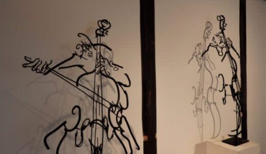 徳持耕一郎作品展＠信岡フラットミュージアム ～ 再興の長屋門に響く描線のスウィング