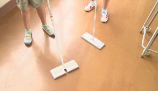 コロナ3年目の小学校　掃除は「ワイパー」で
