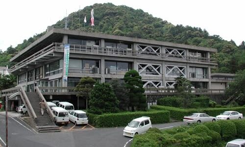 市民の直接請求で選び直しの新小学校名候補「打吹至誠」に　341件中応募1件しかなかった「至誠」の二文字残る