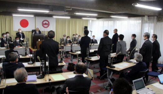 新小学校名は一転「成徳」に　倉吉市議会、議員提案の修正案可決　市が再提案の「打吹至誠」退ける