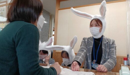 鳥取「因幡の白兎」舞台として兎の日(3/3)に『兎取県』に改名。県庁職員が＂うさ耳＂姿で窓口対応