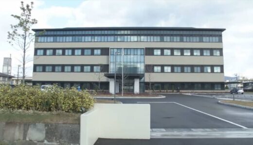 女性の裸や下着を見たい…勤務先の更衣室に小型カメラを仕掛け盗撮　元会社員の男（51）の裁判「間違いありません」起訴内容認める