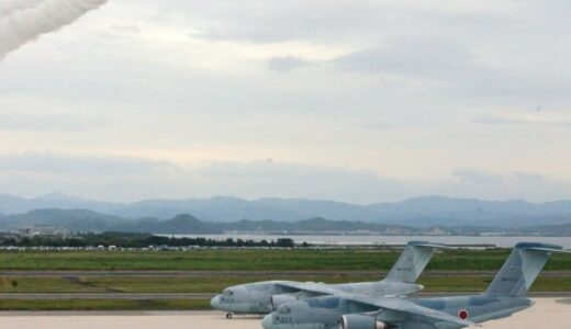 6年ぶりブルーインパルス飛来　空自美保基地で航空祭