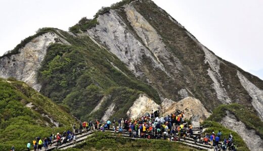 大山山頂付近から島根県内の会社員女性を救助　両足痛み自力下山できず　夏山開き前日に