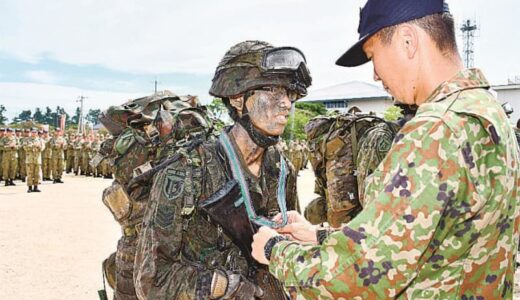 晴れてレンジャーに　厳しい訓練を克服　陸上自衛隊米子駐屯地