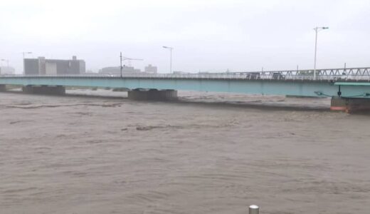 【速報】鳥取県に「大雨特別警報」　「命を守る行動を」