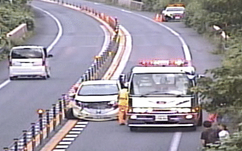 【山陰道】鳥取県西部で事故 レッカー作業により一部通行止め（19日17:00現在）