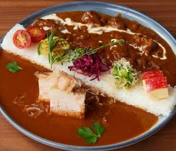 だから、朝カレー！　～旅館に泊まった特別な一日の始まりは、美味しい朝食から～