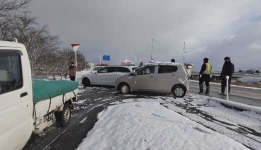 「ブレーキ踏んだけど間に合わなくて」玉突き事故を避けようと停止したら、後ろから車が…平野部でも積雪で事故相次ぐ