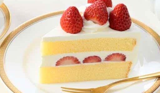 【銀座コージーコーナー】紅ほっぺ苺をぜいたくに使用したショートケーキが登場♡