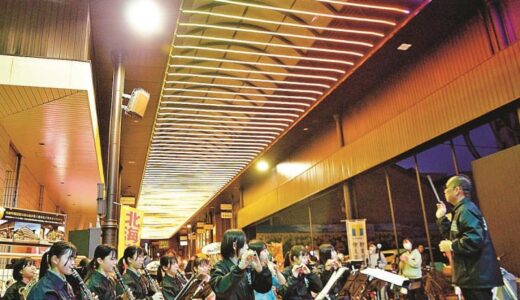 LEDで明るさは4倍以上、夜も安心して買い物を　商店街にアーケード照明が点灯　鳥取県米子市