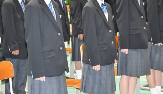 スカートかズボン、ネクタイやリボンも自由に選択　中学全校でジェンダーレス制服導入　鳥取県大山町