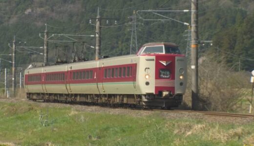 「迷惑極まりない」「バンバン取り締まってどんどん捕まえてほしい」一部の悪質な撮り鉄に、鉄道ファン怒り　県がマナーアップ呼びかけ…「新型やくも」注目で計200台の駐車場開放