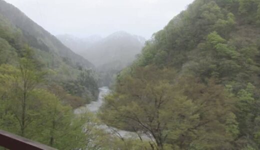 黒部峡谷鉄道のトロッコ電車が運転開始　まずは笹平駅まで 新緑の絶景を求め海外客も