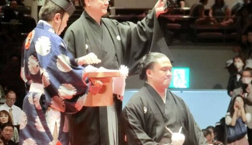 元幕内石浦・間垣親方　断髪式で涙　自身を角界へ導いた宮城野親方に感謝「どうしようもなかった自分を拾ってくださった方」