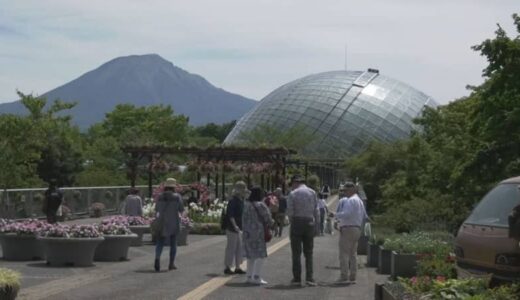 境は全国７番目の暑さ　山陰各地で真夏日　とっとり花回廊はゆりまつりでにぎわう