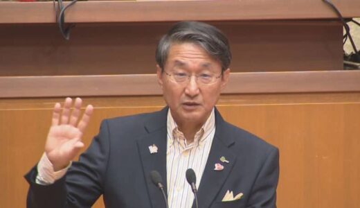 都知事選ポスター掲示版　鳥取県平井伸治知事が苦言