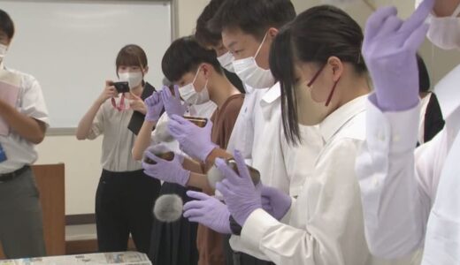 「指紋採取」「爆破物処理」学生らが体験　警察学校オープンキャンパス　採用試験の志願者が減る傾向の鳥取県警