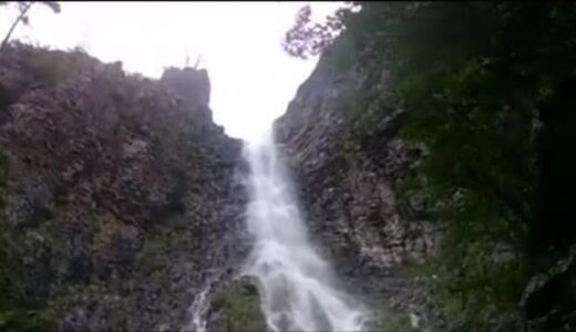 林道の落石に巻き込まれ2ｍ下の滝に転落　負傷した女性を防災ヘリコプターで救急搬送（島根・隠岐の島町）