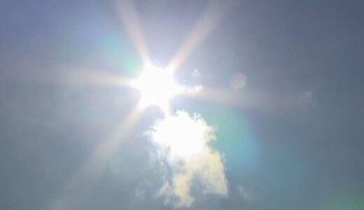 「日焼け止め、肌が真っ白になるまで塗る」猛烈な暑さでレール温度も上昇、特急列車が一部運転取りやめに　鳥取で観測史上最高39.4度を観測