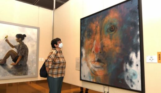 一足早い「芸術の秋」堪能　県立博物館で「県展」開幕