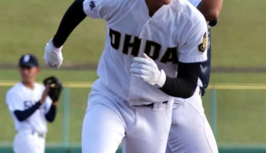 選手11人の大田（島根）　38年ぶり秋季中国地区高校野球大会で勝利