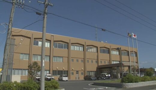 走行中の車内で…娘にナイフを振りかざし脅迫した疑い　無職の母親を逮捕