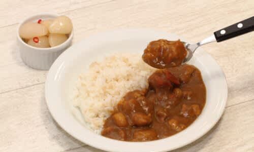 なぜカレーに『らっきょう』を添える？専門家が語る最強コンビの秘密