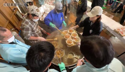 港でズワイガニ堪能　冬の味覚楽しむ「かにフェスタ」開催　漁協などがかに汁振る舞う　漁は順調なペースで推移　鳥取市