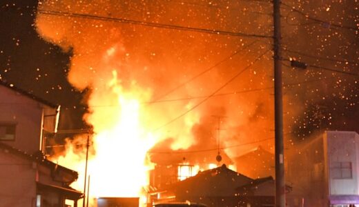 【続報】米子で6棟全焼　住宅密集地、高齢の女性1人と連絡取れず　鳥取県