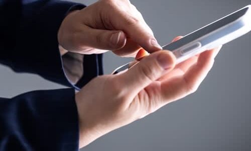ロマンス詐欺で399万円だまし取られる　50代男性、SNSで親交深め副業勧誘される　鳥取県警