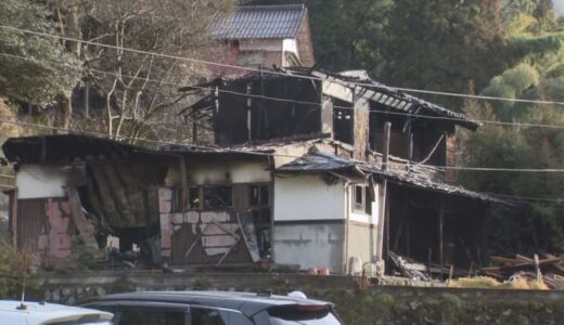 鳥取県智頭町で民家1棟を全焼する火事　独居男性が喉に軽いやけど