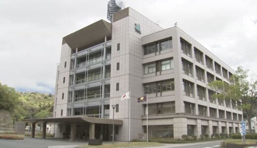 警察職員が勤務中にホームセンターで万引き(販売価格1880円の塗料1点)　店舗までは公用車で移動　21日付けで減給100分の10、6か月の懲戒処分
