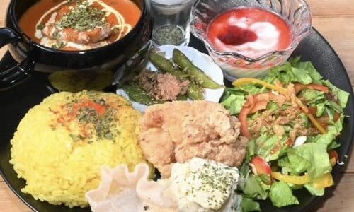 ［＋met.（タスメット）］2024年4月1日オープン！ランチもスイーツも、居酒屋メニューも全力で楽しめる憩いの場｜南部町