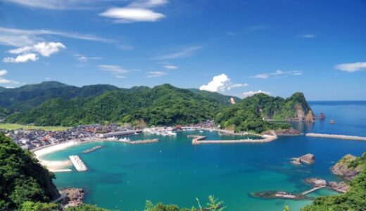「カニと温泉の街」で 眺望もグルメも楽しむ！ 山陰海岸ジオパークから湯村温泉まで 山陰本線「浜坂駅」周辺の見どころ(兵庫県)